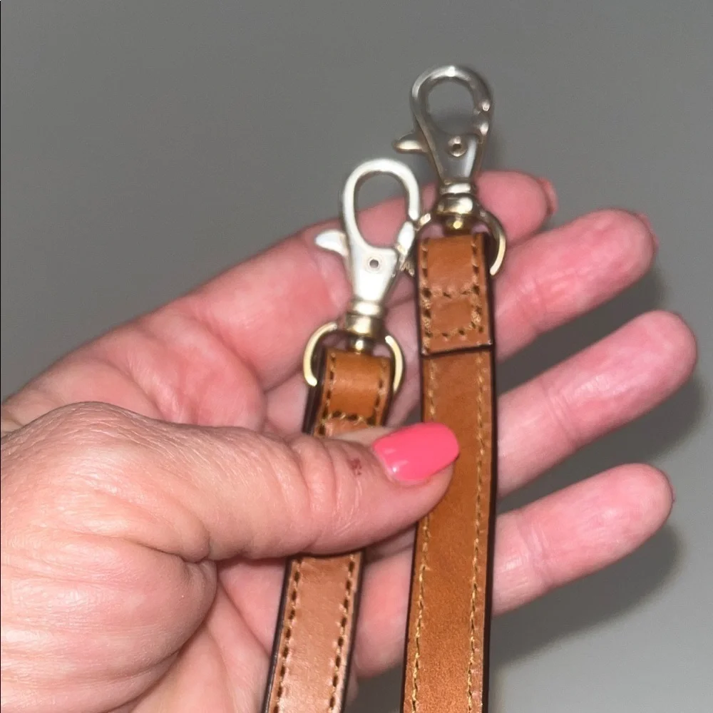 Source Unknown chic belt